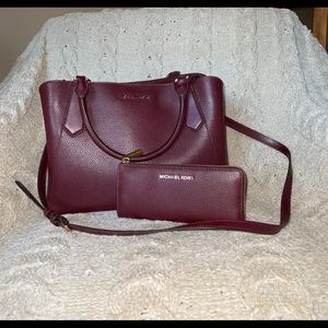 Michael Kors Bag & Matching Wallet